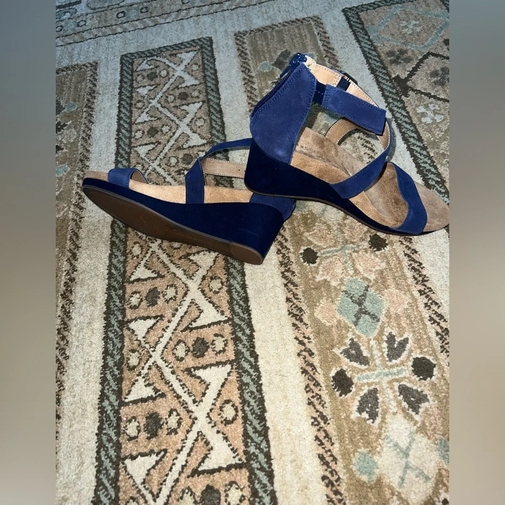 Brand New Lucky Brand Suede Wedges Size 7.5 7 1/2 Navy